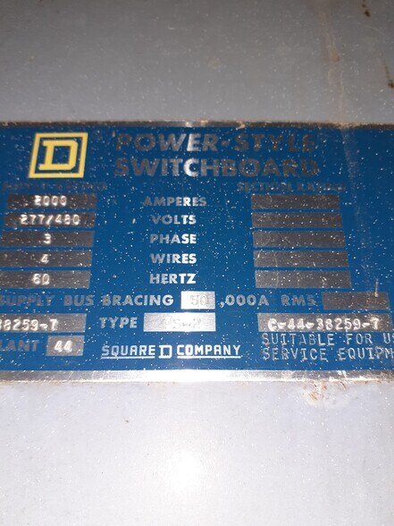 More Photos Of 20 Industrial Pl, Middletown Manufacturing For Lease