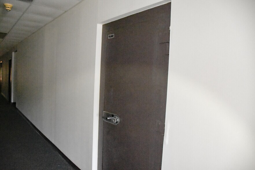 More Photos Of 31 Quail Run, Edgefield Office For Sale