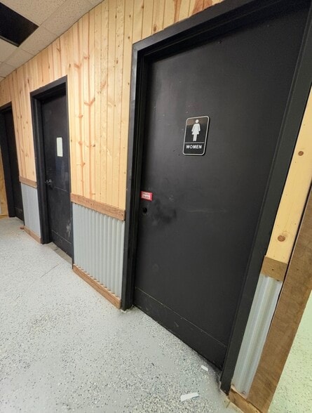More Photos Of 43510 National Rd, Belmont Industrial For Sale