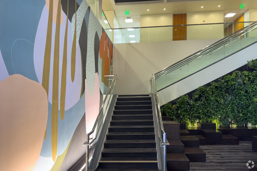 More Photos Of 4590 MacArthur Blvd, Newport Beach Coworking Space