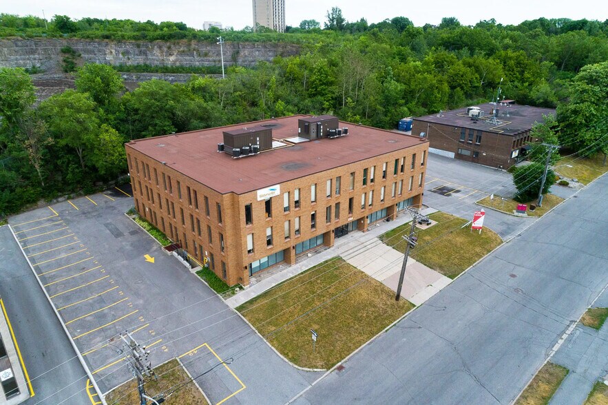 More Photos Of 1750 Courtwood Cres, Ottawa Office For Lease