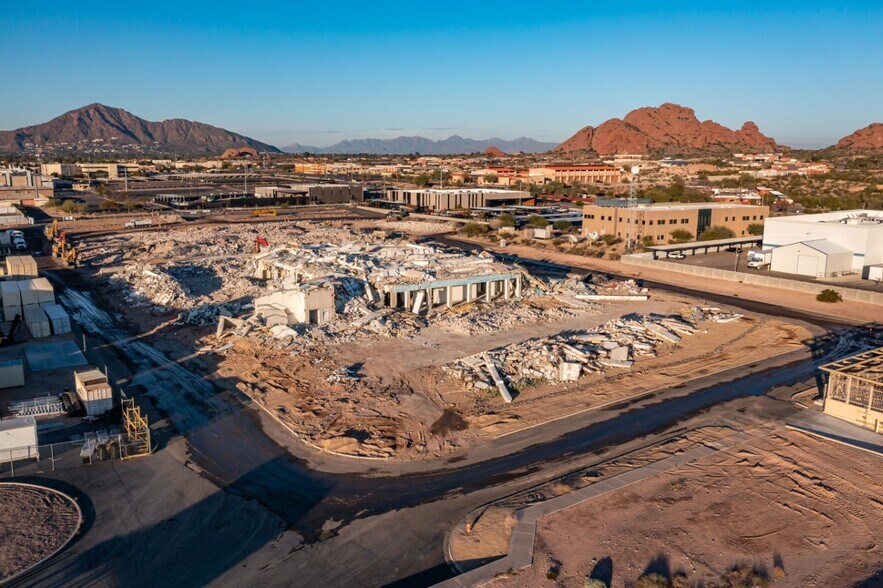 More Photos Of N 52nd St & Loop 202, Phoenix Manufacturing For Lease