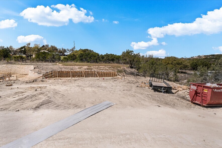 More Photos Of 451 Farrell Rd, Dripping Springs Light Distribution For Sale