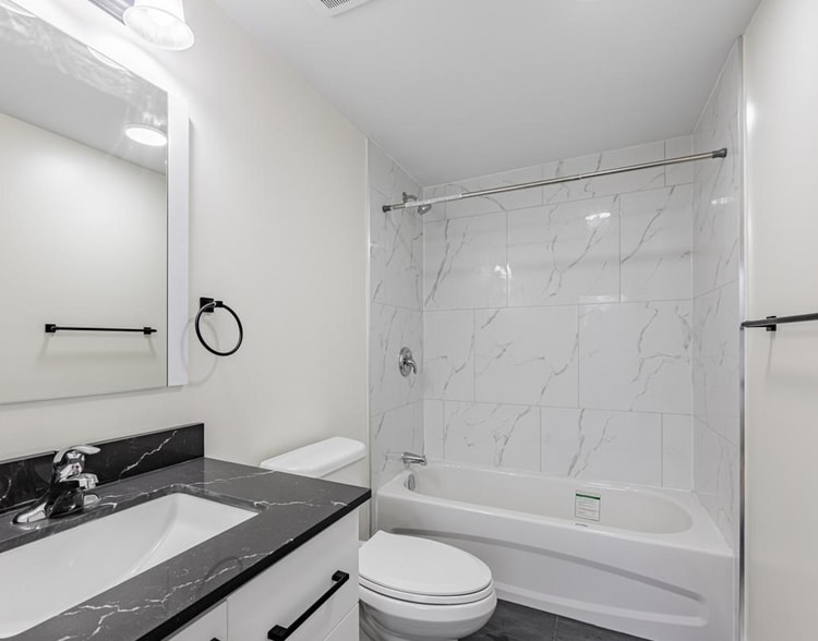 More Photos Of 36 Lindsay St S, Kawartha Lakes Apartments For Sale