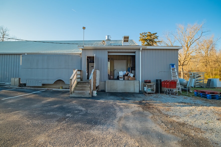 More Photos Of 7403 Hillsboro Hwy, Hillsboro General Retail For Sale