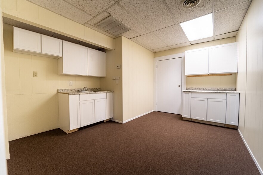 More Photos Of 825 9th St, Marysville Medical For Sale