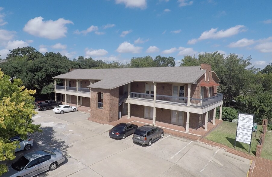 Primary Photo Of 303 N Carroll Blvd, Denton Office For Lease