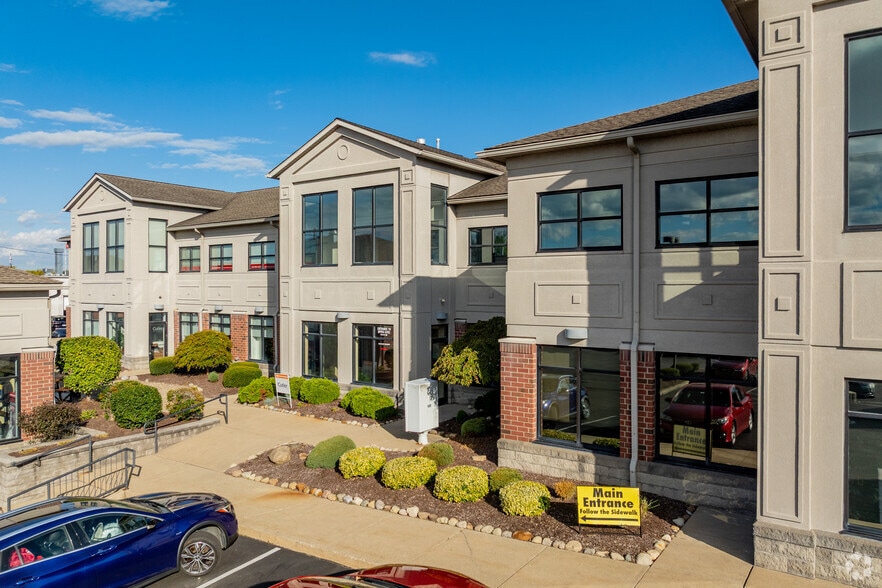 More Photos Of 3631 Brookwall Dr, Akron Office For Lease