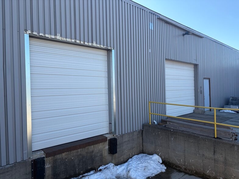 More Photos Of 9700 E 56th St, Raytown Warehouse For Lease