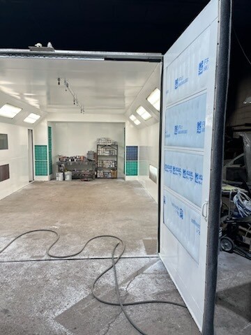 More Photos Of 517 Southfield Rd, Lincoln Park Auto Repair For Sale