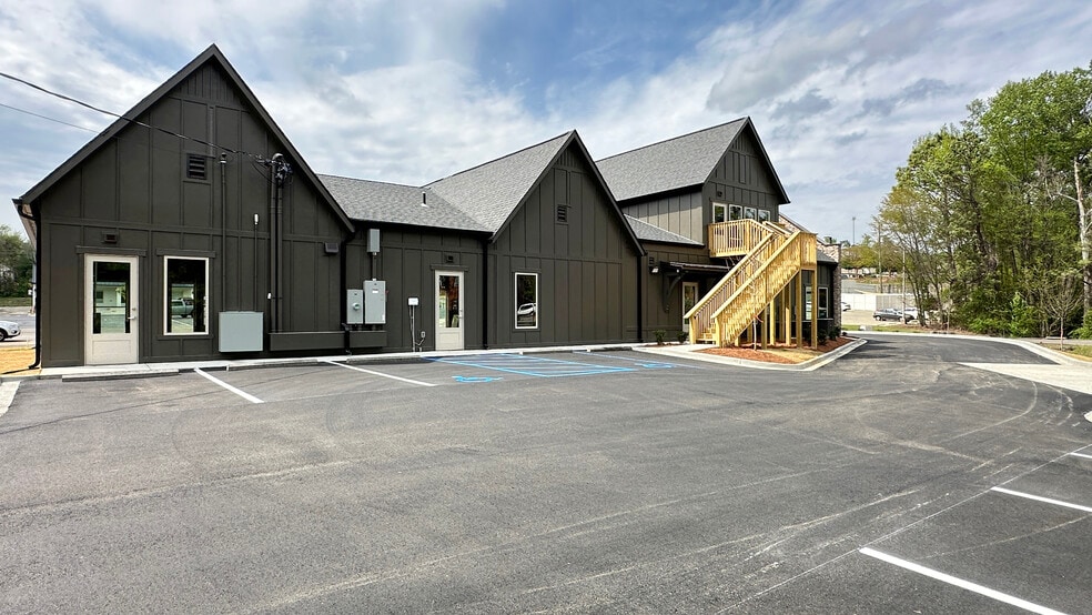 More Photos Of 783 Shades Mountain Plz, Hoover Office For Lease