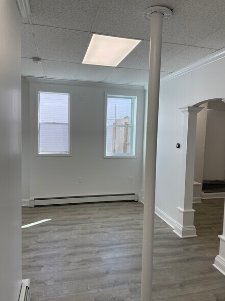 More Photos Of 526 Main St, Avon By The Sea Office Residential For Lease