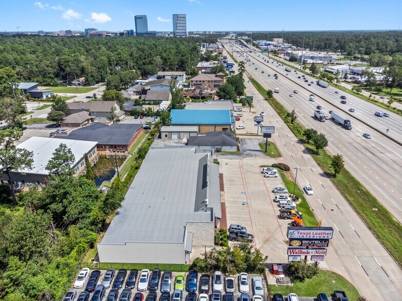 More Photos Of 26333 I-45, The Woodlands Unknown For Lease