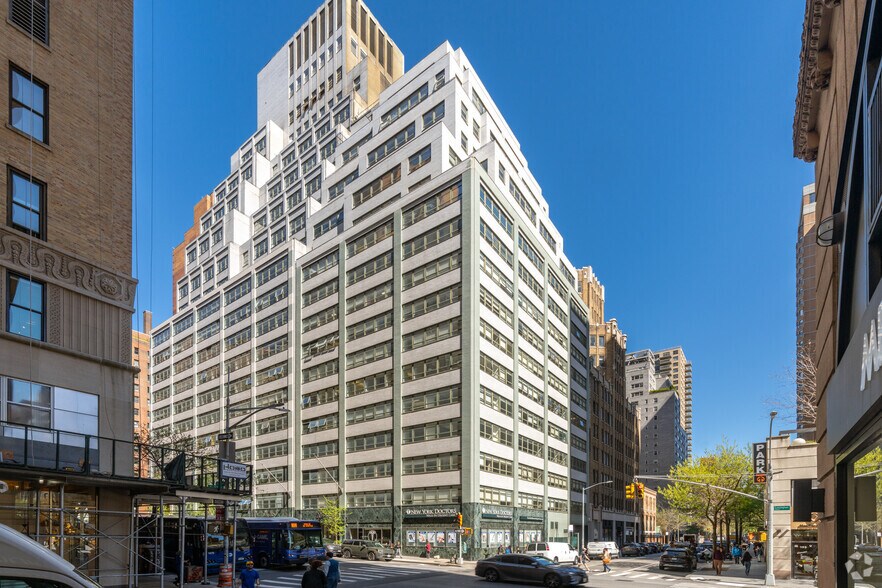 More Photos Of 205 Lexington Ave, New York Office For Lease