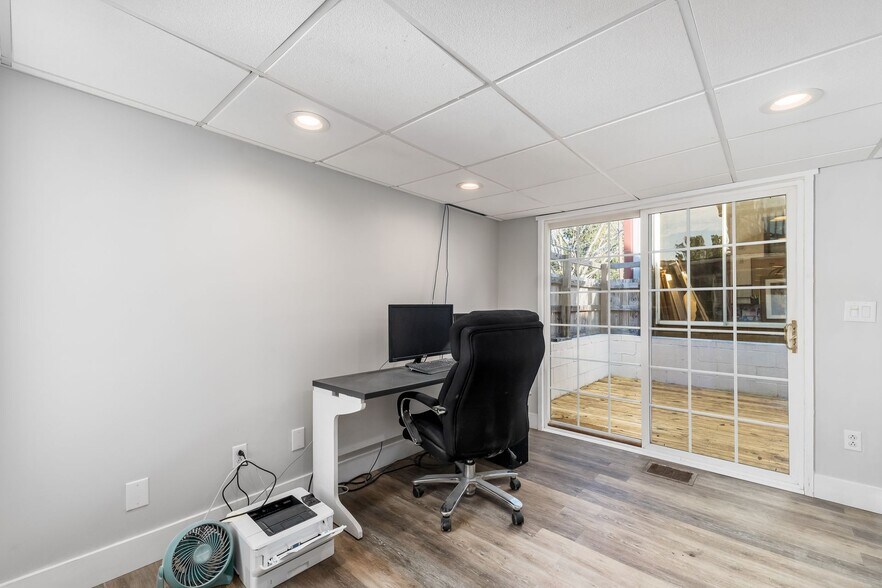 More Photos Of 545 E Main St, Lancaster Office Residential For Sale