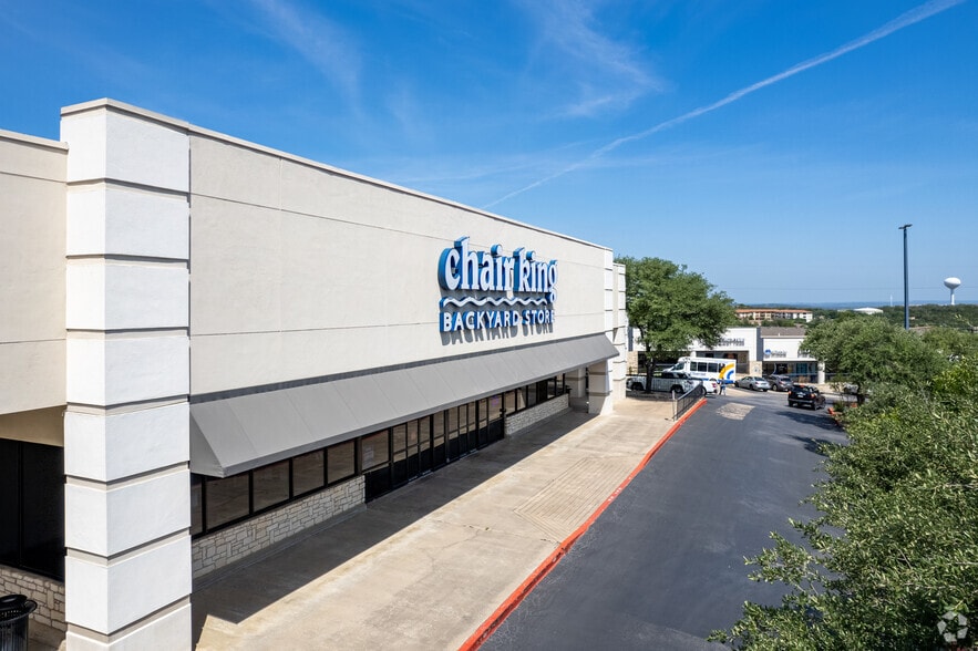 More Photos Of 2300 Lohman's Crossing Rd, Lakeway Unknown For Lease