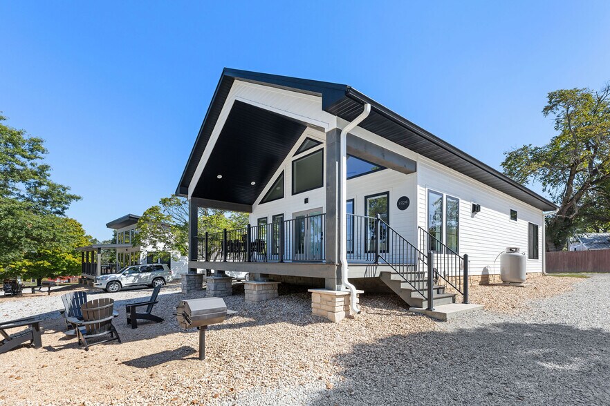 More Photos Of 26995 Reel Ln, Shell Knob Hotel For Sale