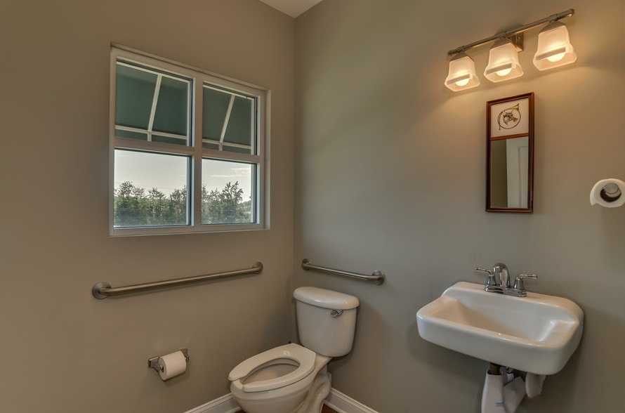 More Photos Of 100 Edgewood Ave, Landrum Medical For Sale