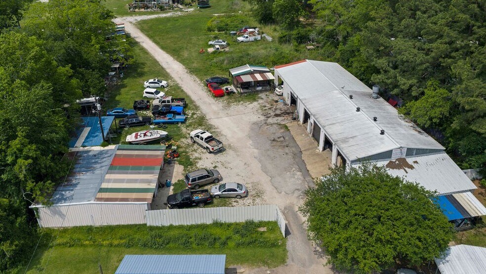 More Photos Of 3378 Highway 103 W, Lufkin Flex For Sale