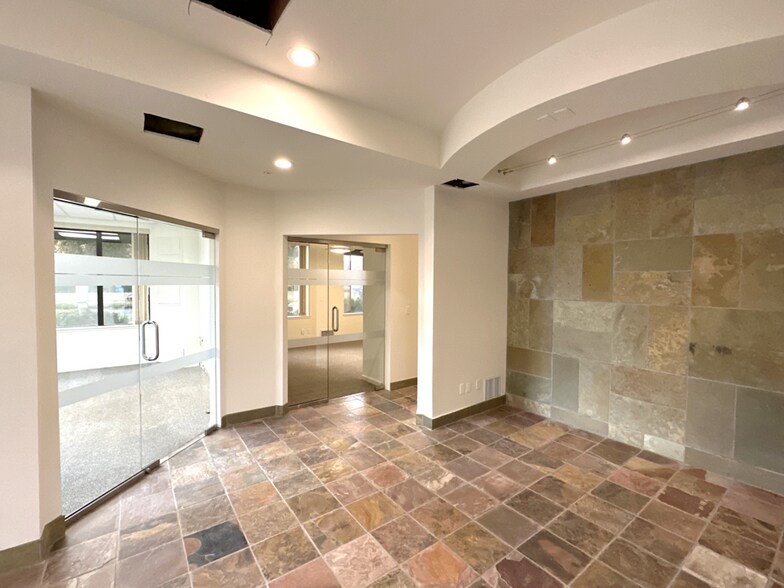 More Photos Of 477 S San Antonio Rd, Los Altos Medical For Sale