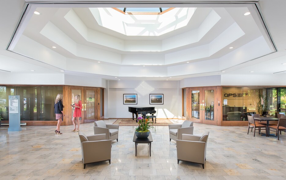 More Photos Of 250 N Patrick Blvd, Brookfield Office For Lease