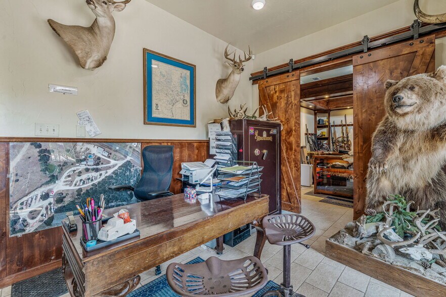 More Photos Of 1321 N FM 56, Glen Rose Trailer Camper Park For Sale