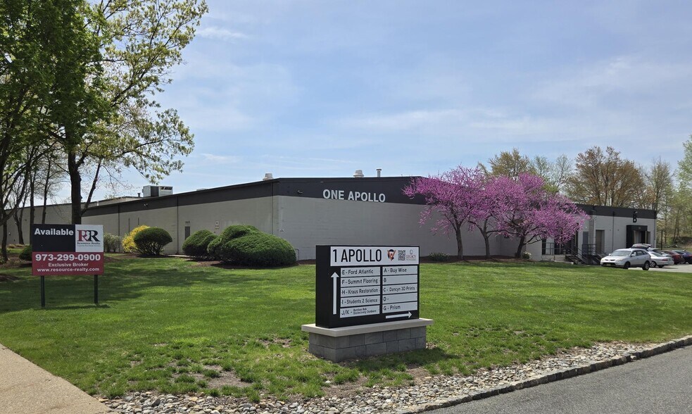 Primary Photo Of 1 Apollo Dr, Whippany Warehouse For Lease