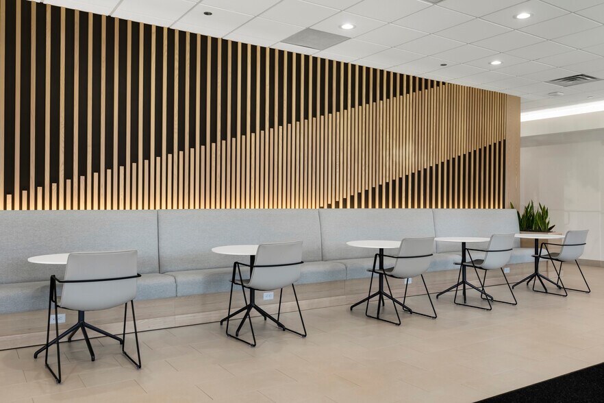 More Photos Of 7900 W 78th St, Edina Unknown For Lease