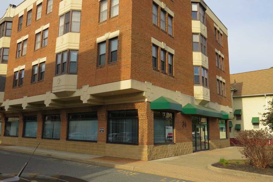 Primary Photo Of 34 Sumner Ave, Springfield Apartments For Lease