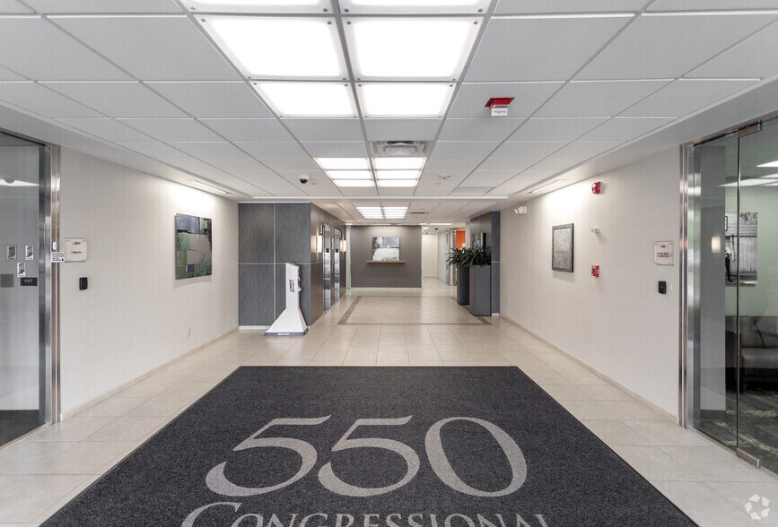 More Photos Of 550 Congressional Blvd, Carmel Loft Creative Space For Lease