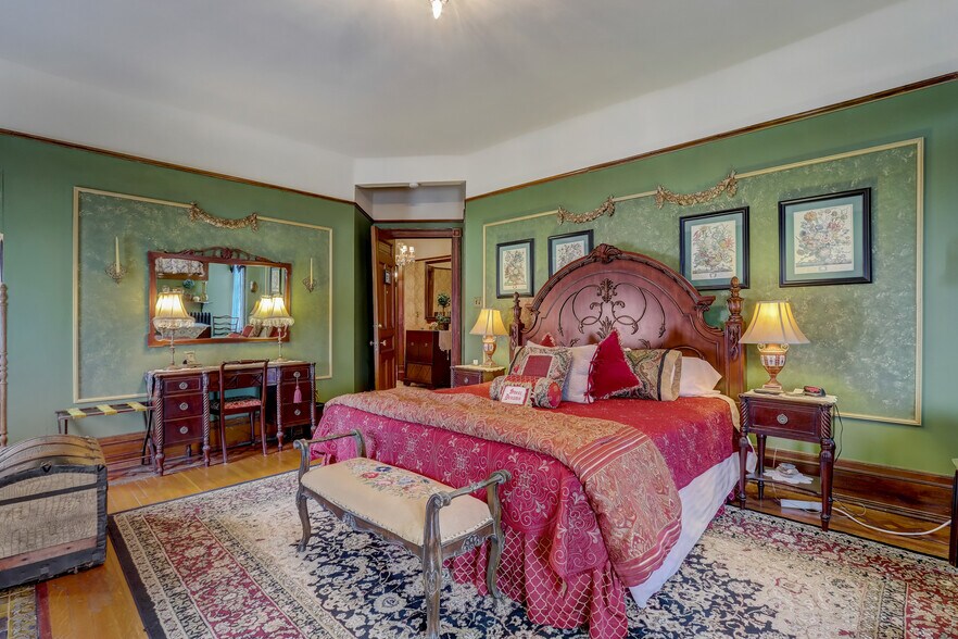 More Photos Of 3209 W Wells St, Milwaukee Hospitality For Sale