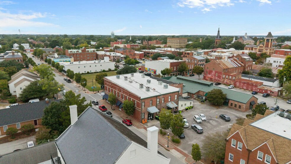 More Photos Of 202 Craven St, New Bern General Retail For Sale