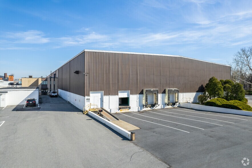 More Photos Of 1 Pump Pl, Allentown Warehouse For Lease