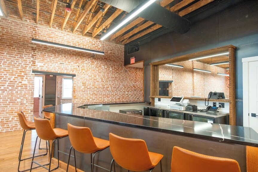 More Photos Of 111 N Lincoln Ave, Hastings Hotel For Sale