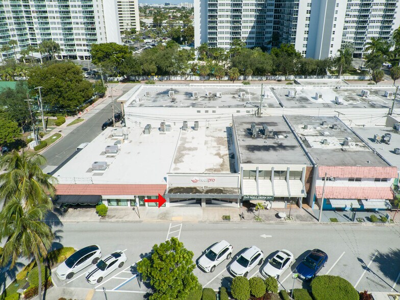More Photos Of 3309 NE 33rd St, Fort Lauderdale General Retail For Lease
