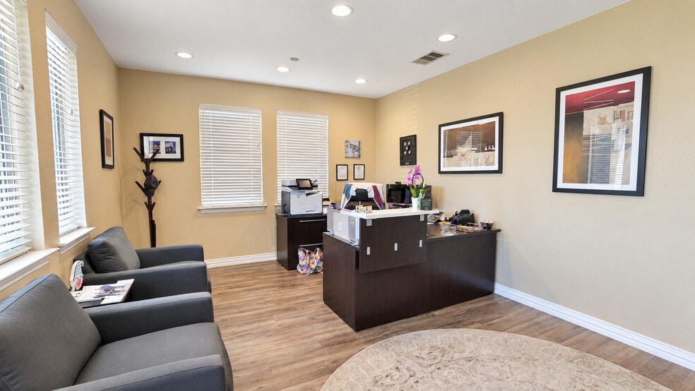 More Photos Of 411 Harwood Rd, Bedford Office For Sale