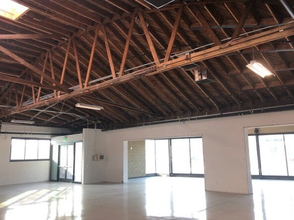 More Photos Of 6050-6056 W Jefferson Blvd, Los Angeles Loft Creative Space For Lease