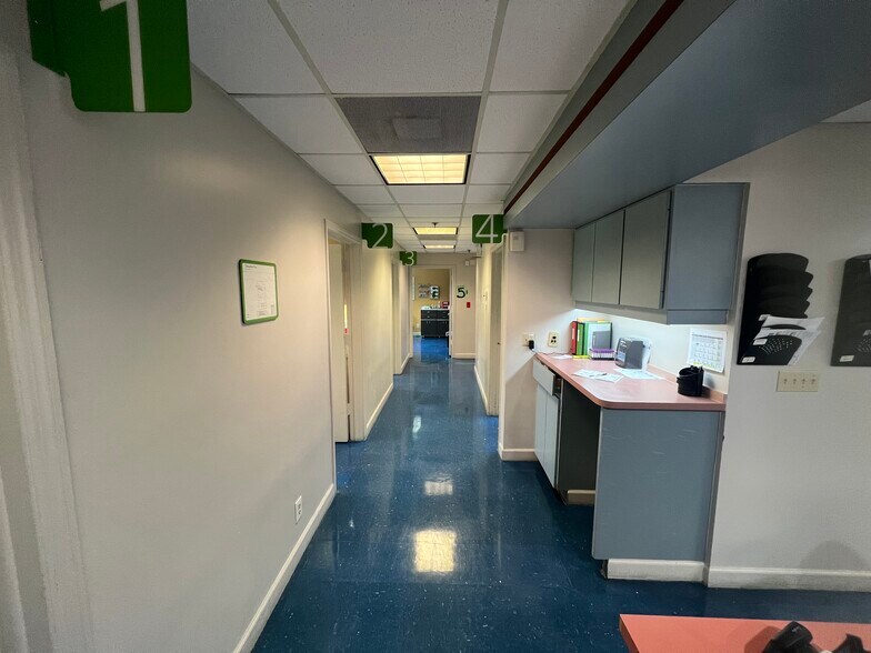 More Photos Of 3355 Burns Rd, Palm Beach Gardens Medical For Lease