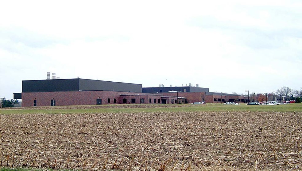 More Photos Of 17745 S Metcalf Ave, Stilwell Office For Lease