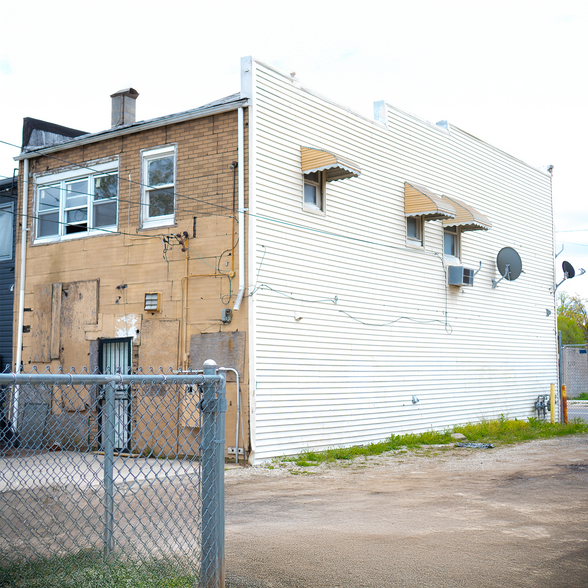 More Photos Of 19510 W Warren Ave, Detroit Storefront Retail Office For Sale