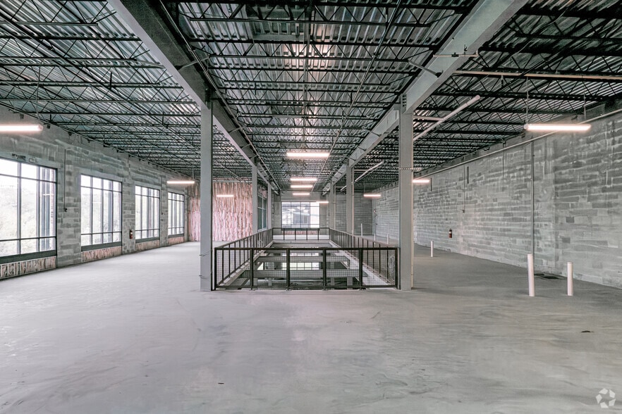 More Photos Of 12100 Collegiate Way, Orlando Unknown For Lease