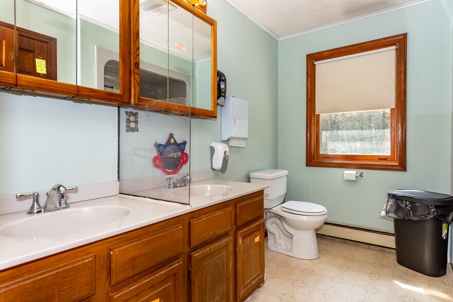 More Photos Of 105 Durham Rd, Dover Daycare Center For Sale