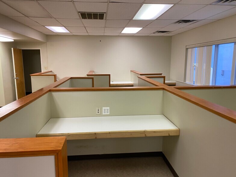 More Photos Of 231 Mac Ave, East Lansing Storefront Retail Office For Lease