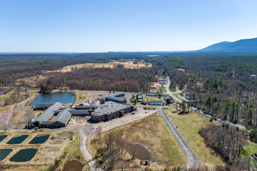 Primary Photo Of 4858 Route 32, Catskill Hotel For Sale