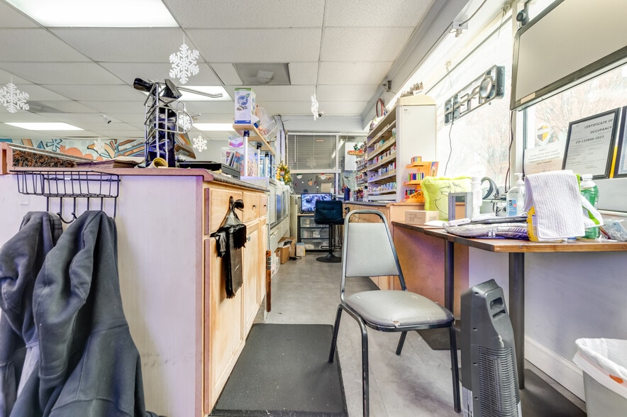 More Photos Of 1217-1219 E Main St, Richmond Storefront For Sale