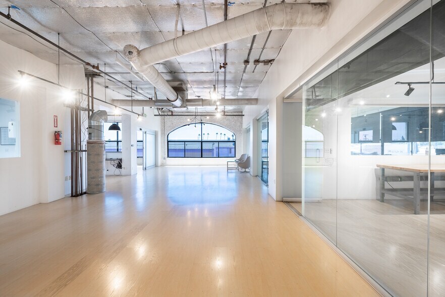 More Photos Of 197 E Jefferson Blvd, Los Angeles Warehouse For Sale