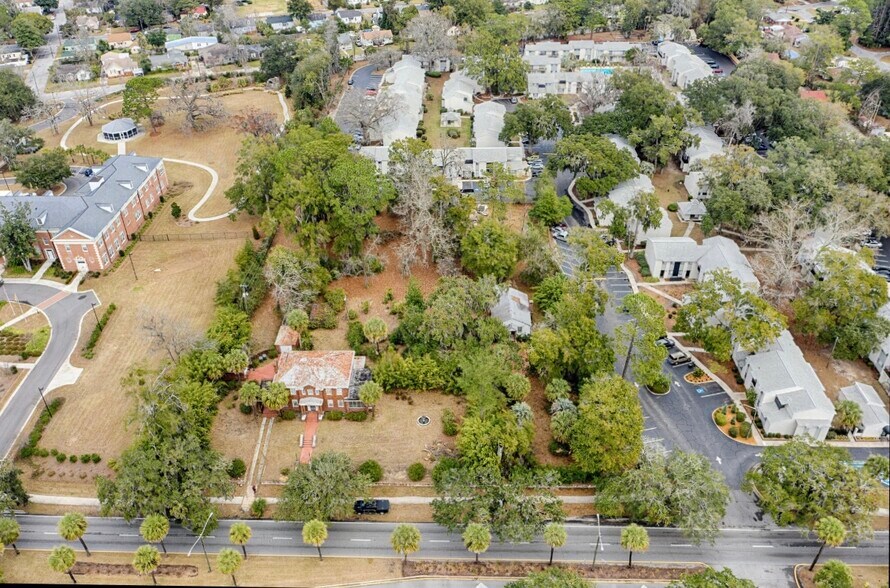 More Photos Of 2180 E Victory Dr, Savannah Land For Sale