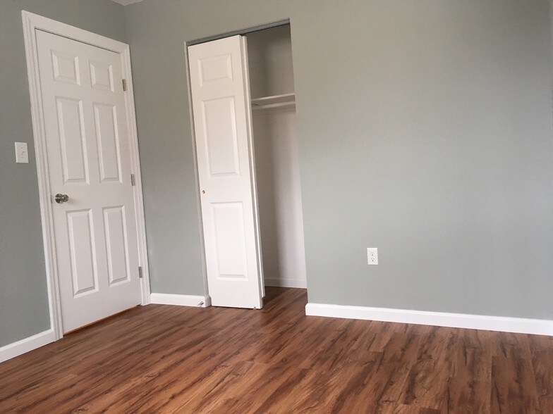 More Photos Of 3936 Lori Sue Ave, Dayton Apartments For Sale