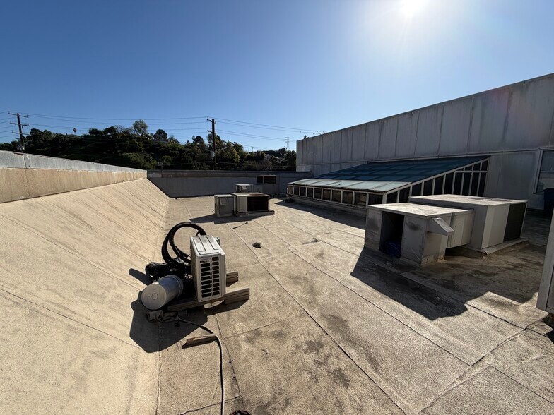 More Photos Of 2501 Davidson Dr, Monterey Park Loft Creative Space For Sale