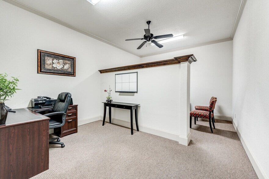 More Photos Of 8209 Mid Cities Blvd, North Richland Hills Loft Creative Space For Lease